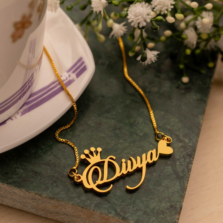 Candlescript Crown & Heart Style Name Necklace - Gold